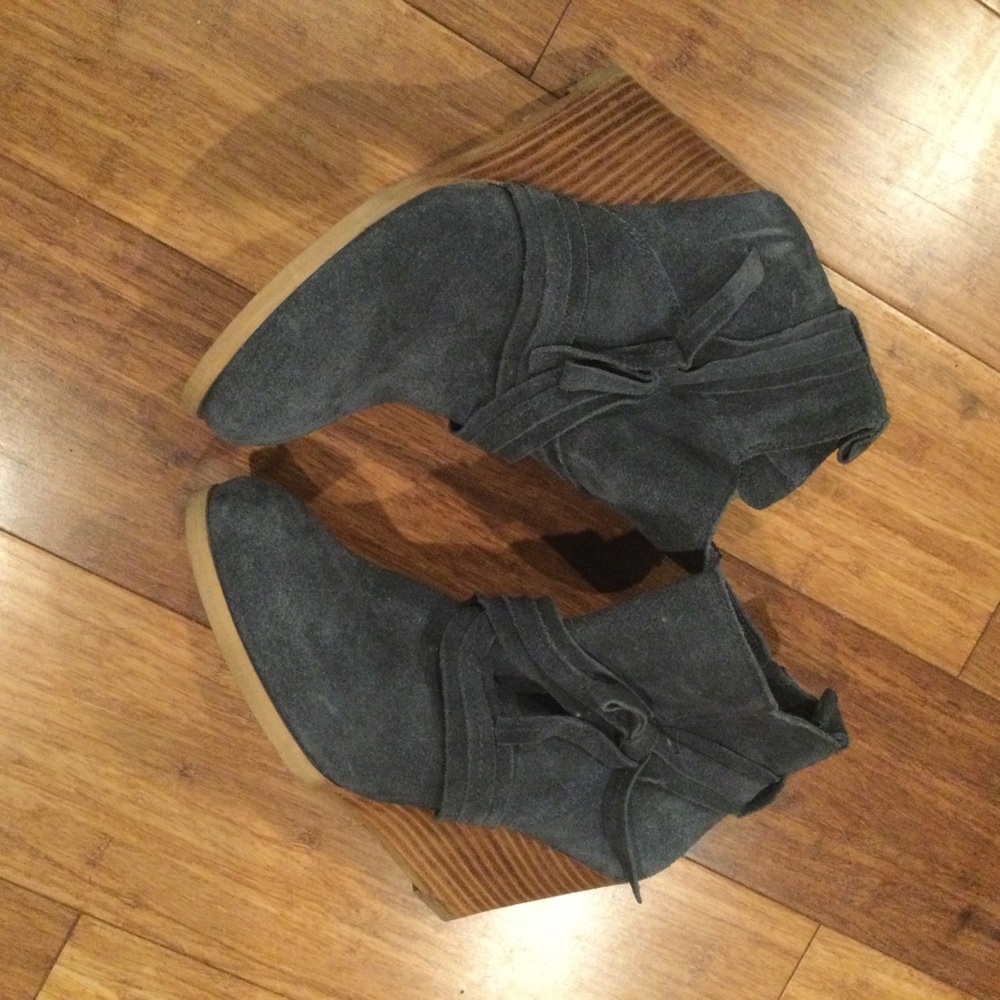 Women's Suede Ankle Boots in Charcoal Gray - Stylish Tie Detail